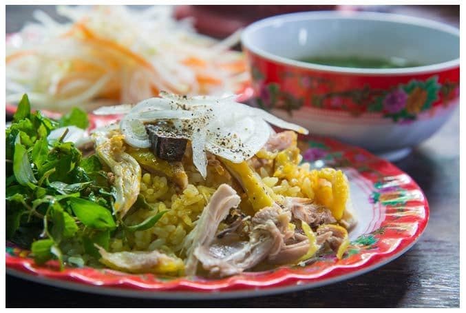 Why people would like to taste Hoi An chicken rice